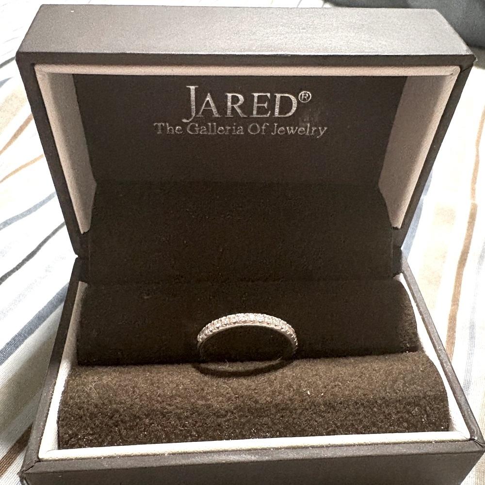 JARED SHY CREATION DIAMOND RING 1/6 CT T.W
ROUND 14K WHITE GOLD 💍
